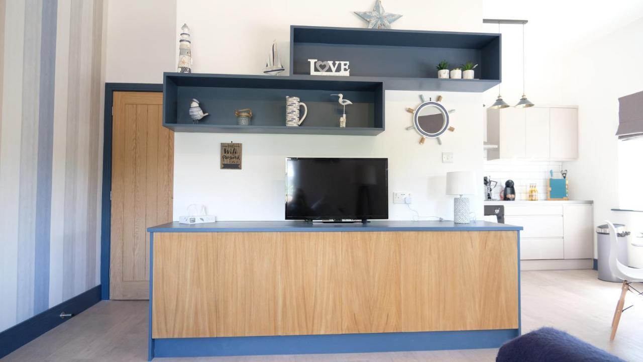 Intimate Entire Flat 9-Min Walk To Boscombe Beach Μπόρνμουθ Εξωτερικό φωτογραφία