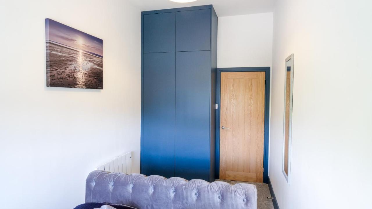 Intimate Entire Flat 9-Min Walk To Boscombe Beach Μπόρνμουθ Εξωτερικό φωτογραφία