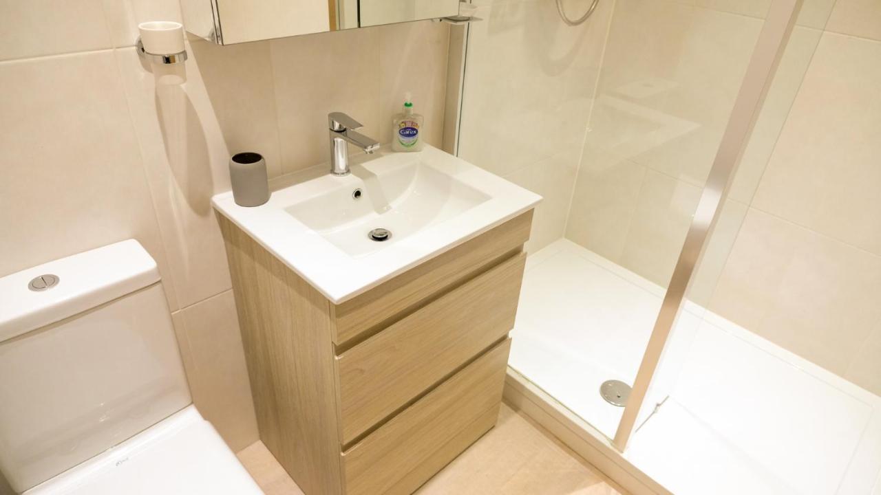 Intimate Entire Flat 9-Min Walk To Boscombe Beach Μπόρνμουθ Εξωτερικό φωτογραφία